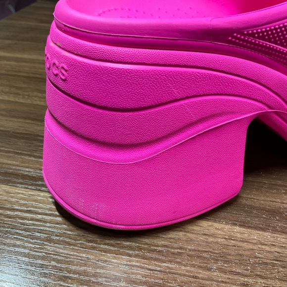 Crocs Siren clogs, neon hot pink, women’s 11, men’s 9 - Picture 10 of 11